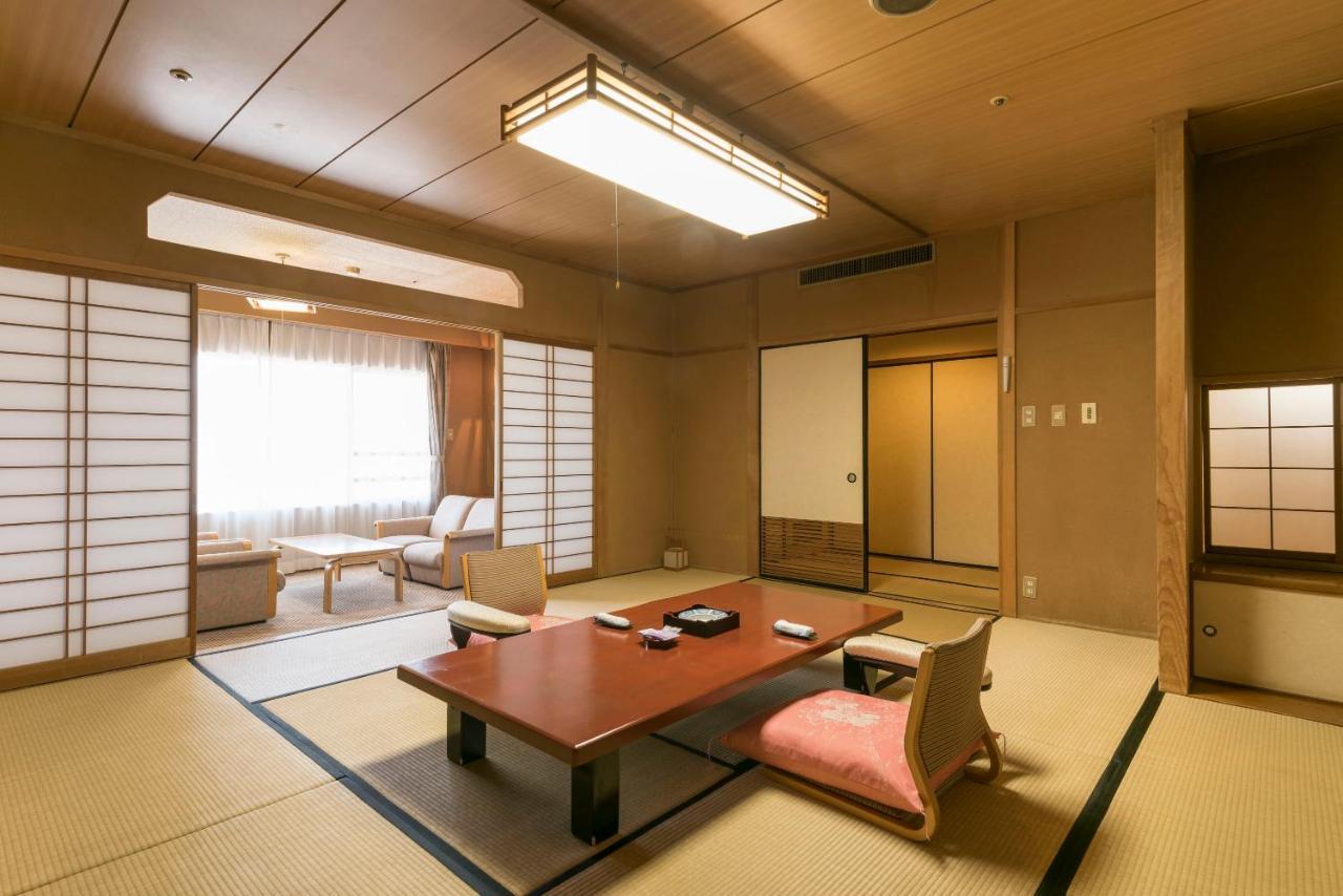 Isawa Tokiwa Hotel Fuefuki Ngoại thất bức ảnh